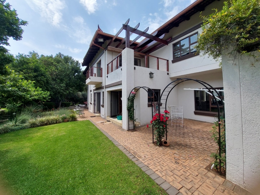 6 Bedroom Property for Sale in Birdwood Estate North West